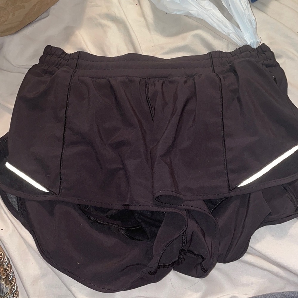 Black lululemon